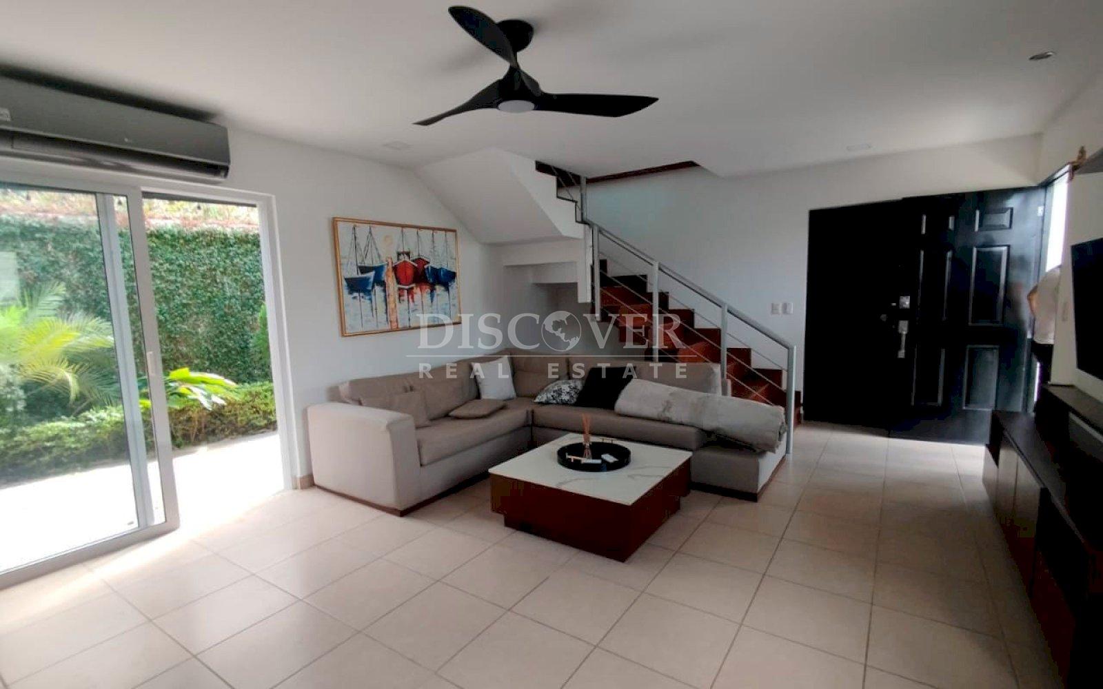  House for rent in condominium in Santo Domingo 