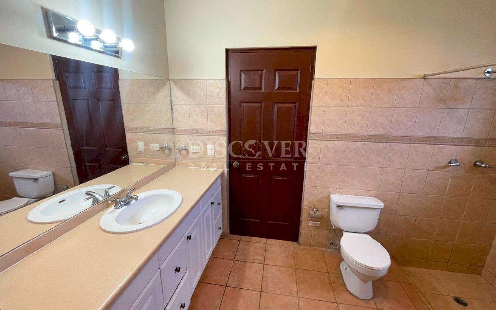 https://images.discovernica.com/propiedad/1600/ID14036_14.jpg