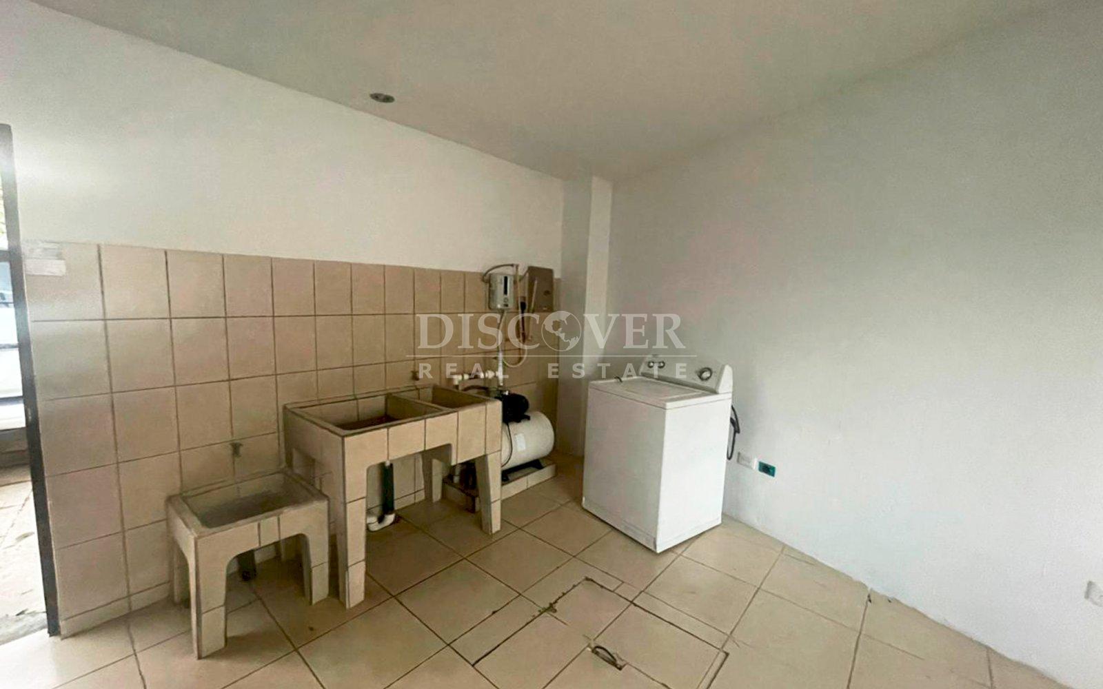  Two-story house for rent in Las Colinas