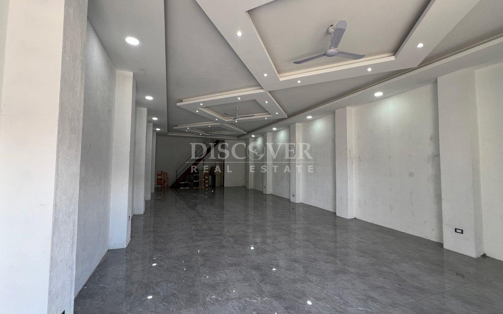  Commercial module for rent in Mercado Oriental