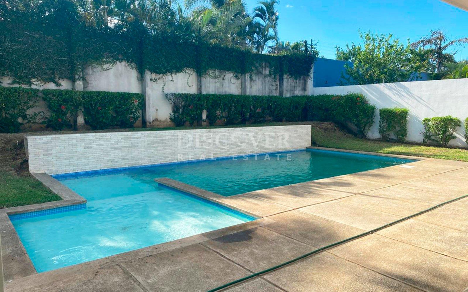  Modern house for sale in Las Colinas 