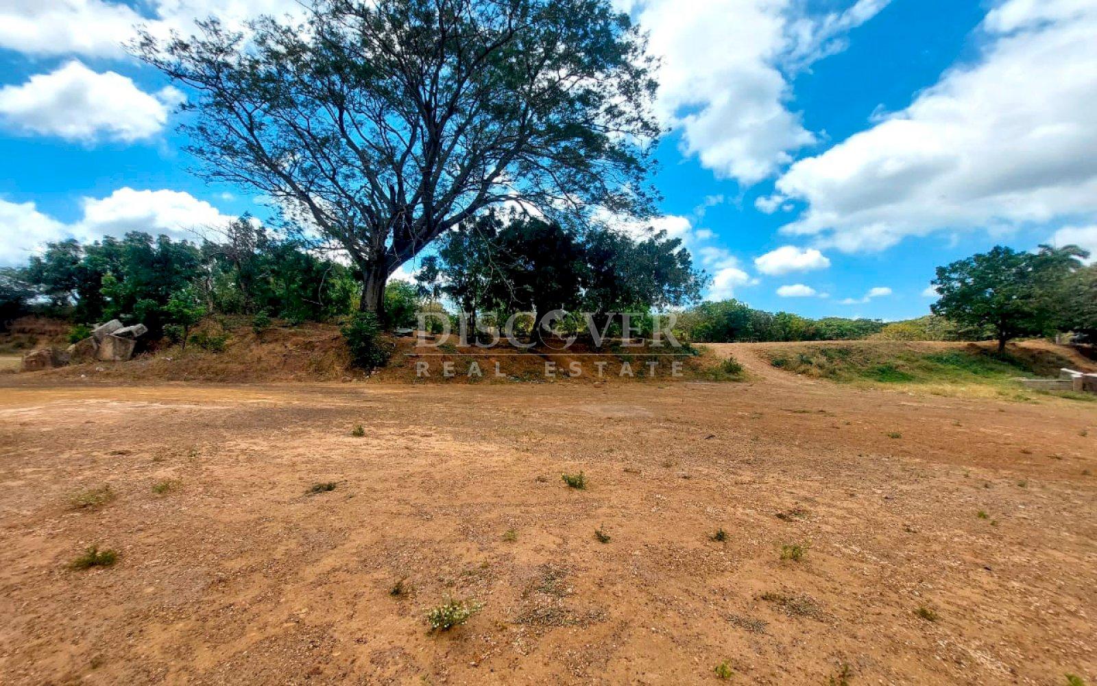  Land for sale in Pista Suburbana - Zona de alta plusvalia 