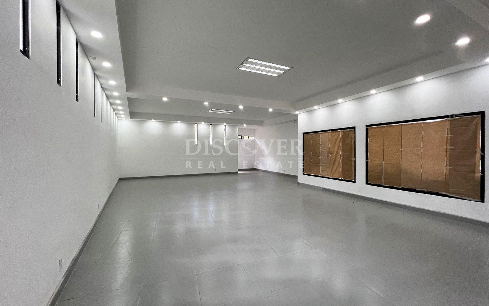  Commercial space for rent in a plaza - Santo Domingo 