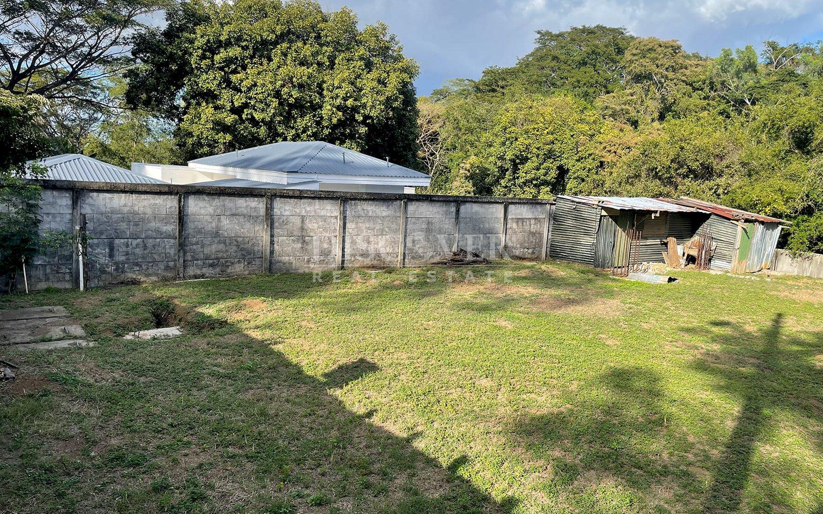  Improved lot for sale in Villa Fontana Sur
