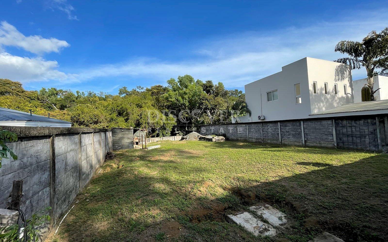  Improved lot for sale in Villa Fontana Sur
