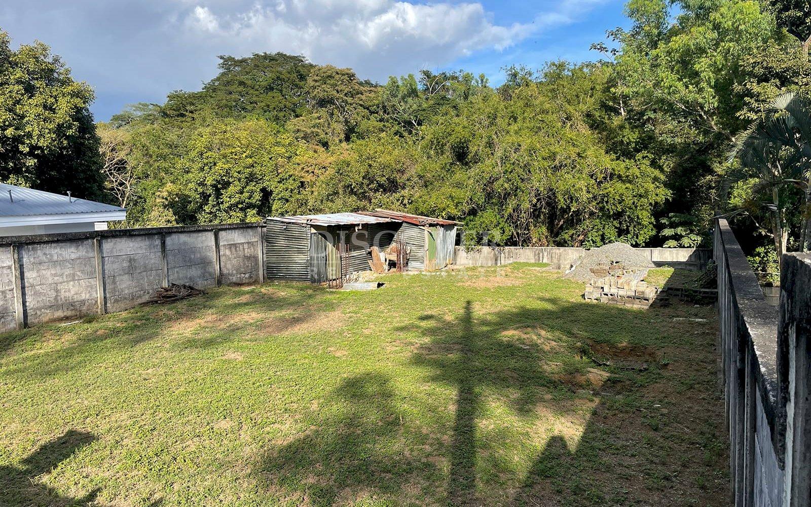  Improved lot for sale in Villa Fontana Sur
