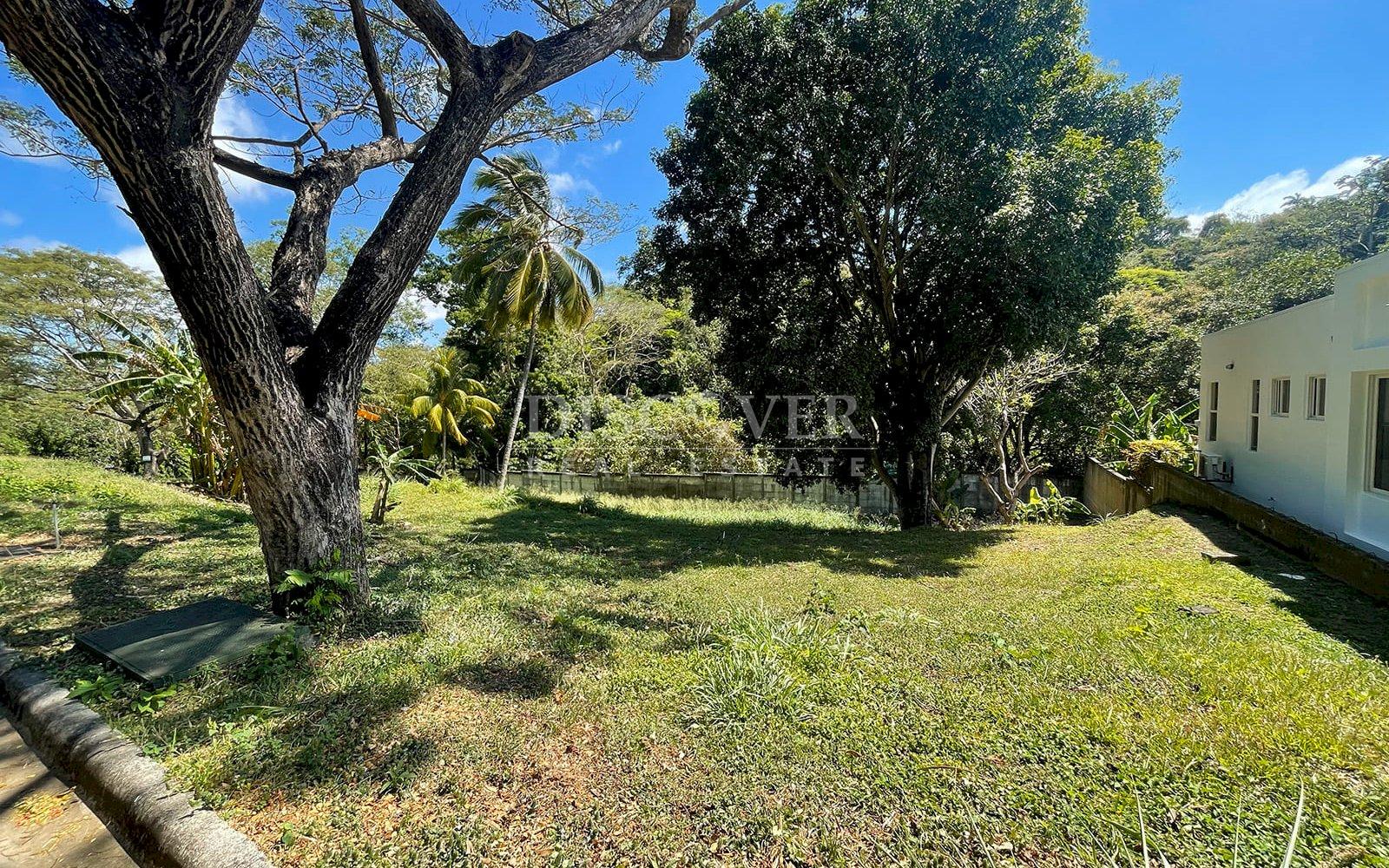  Lot for sale in Villa Fontana 
