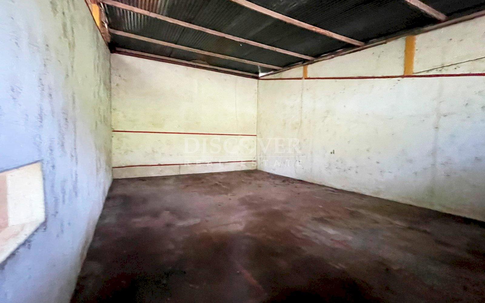  Casa Quinta with large yard for sale - Carretera Vieja a Leon