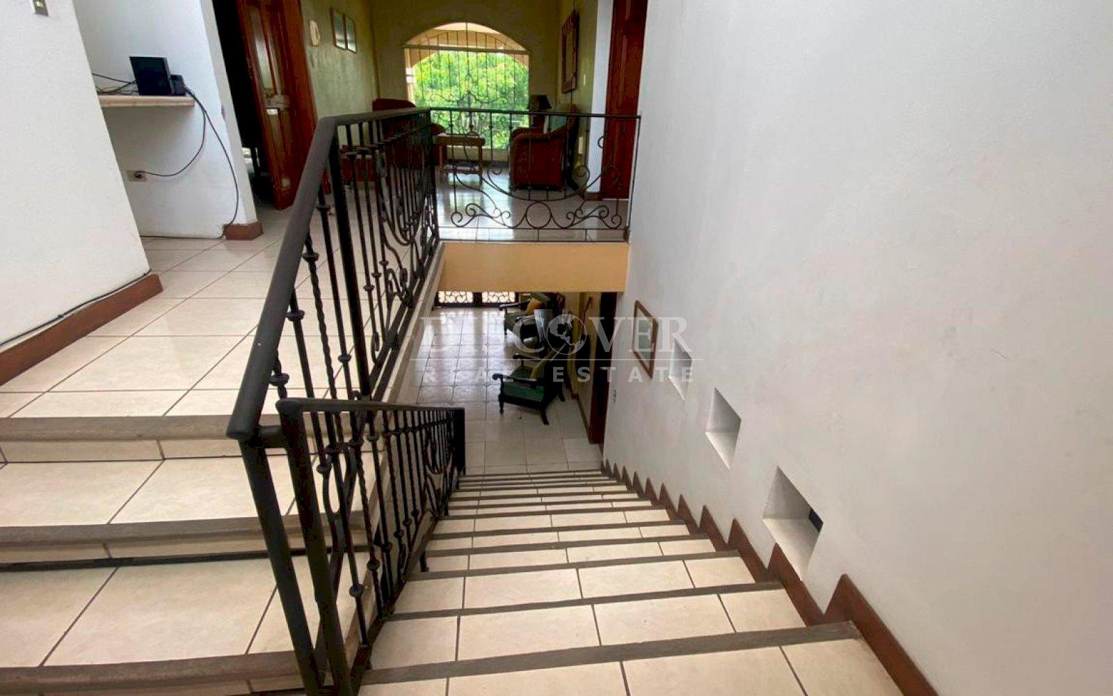  House for Rent for Residential Use - Villa Fontana