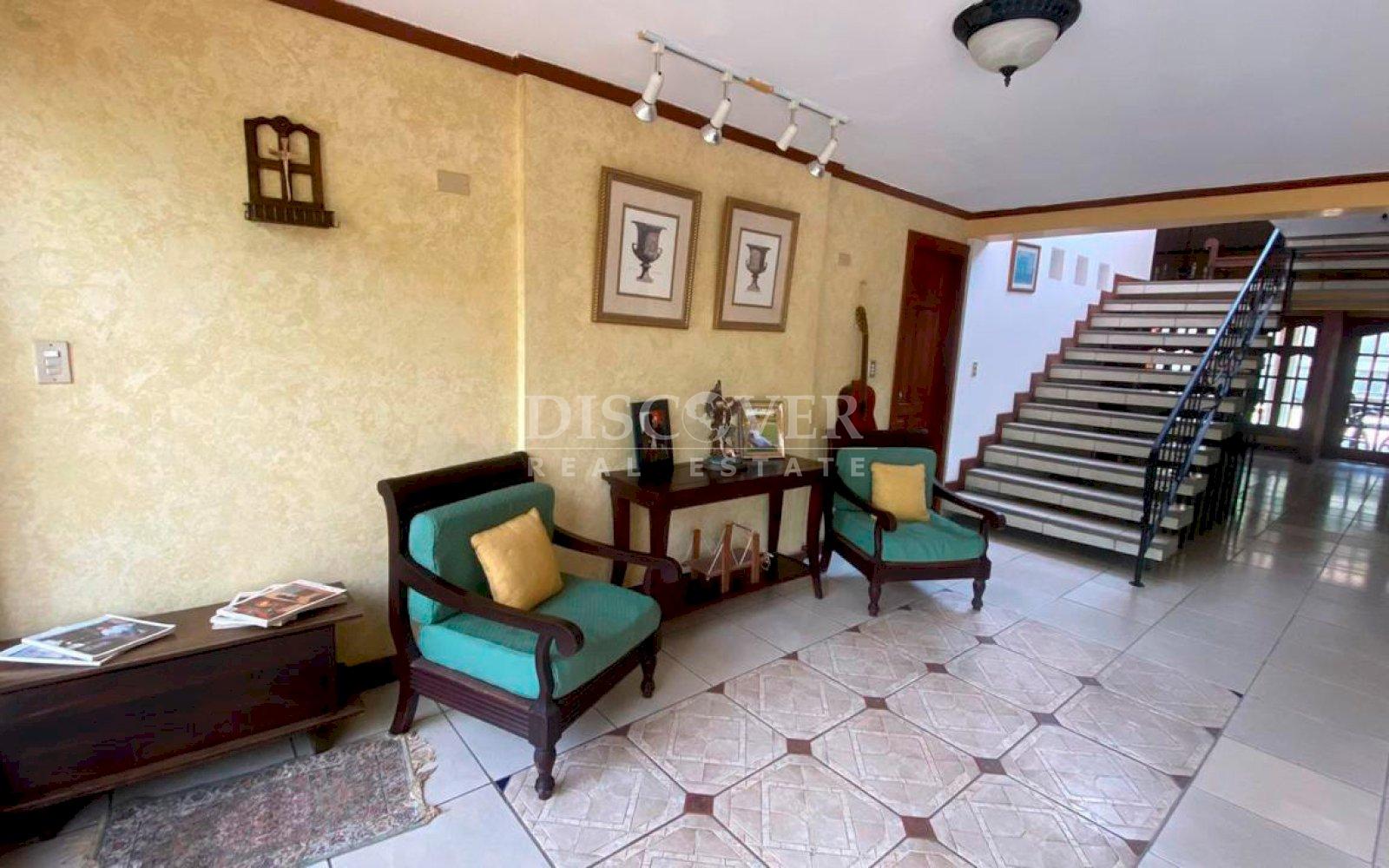  House for Rent for Residential Use - Villa Fontana