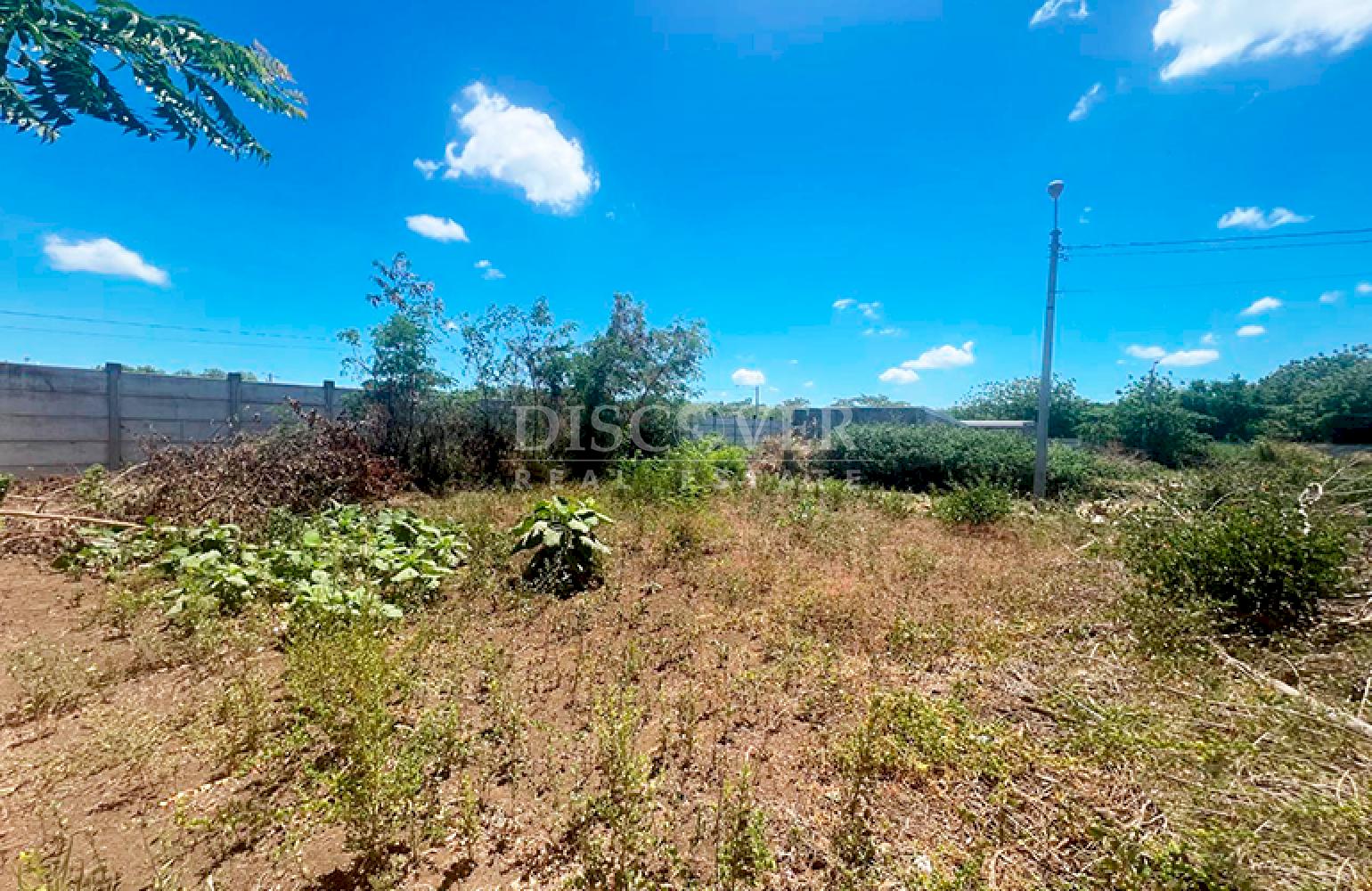 Land for sale located in a residential area in Carretera Norte