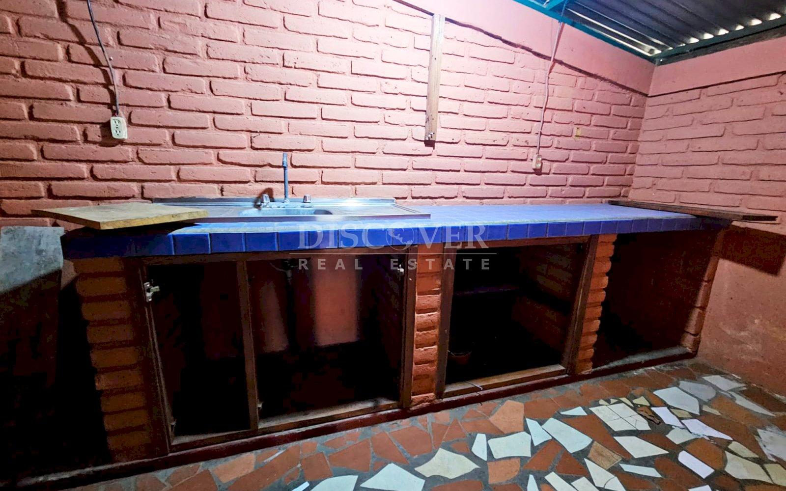  Module and apartment suitable for restaurant for sale/rent in Carretera Nueva a Leon 