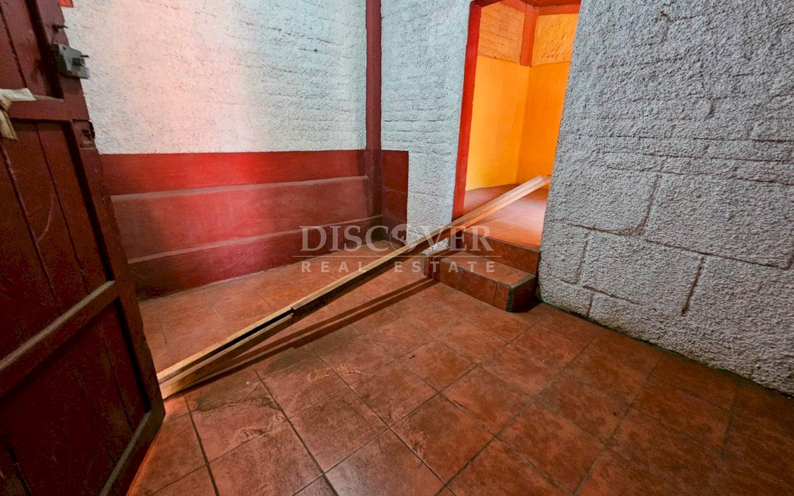  Module and apartment suitable for restaurant for sale/rent in Carretera Nueva a Leon 