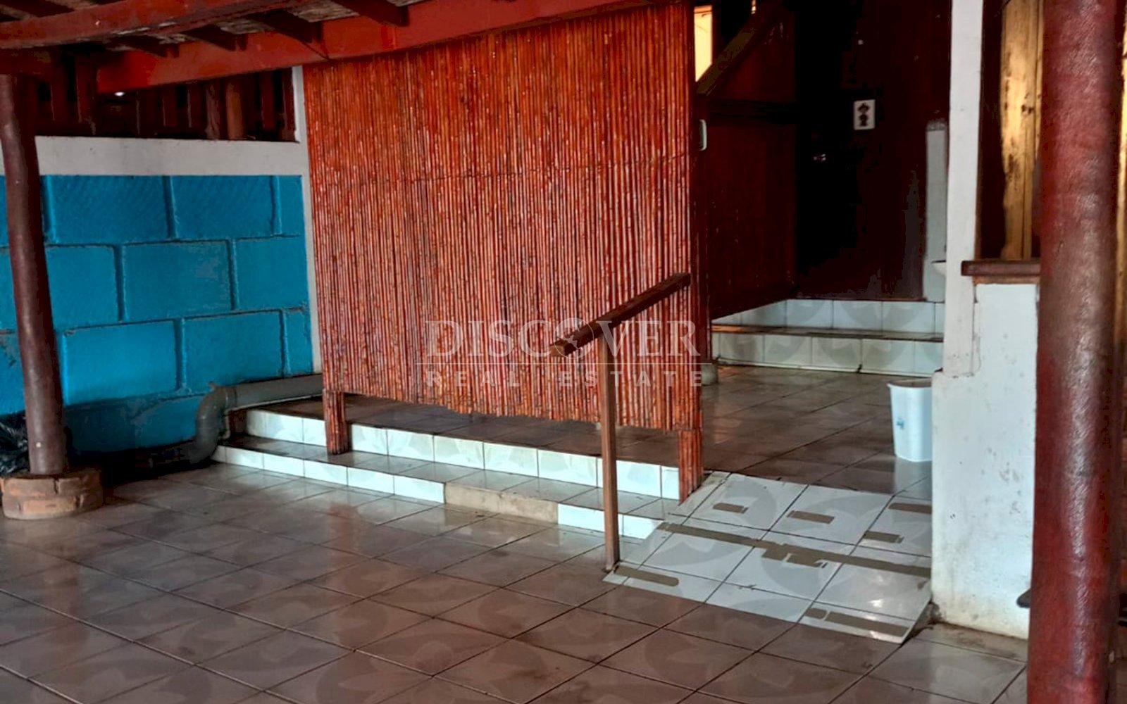  Module and apartment suitable for restaurant for sale/rent in Carretera Nueva a Leon 