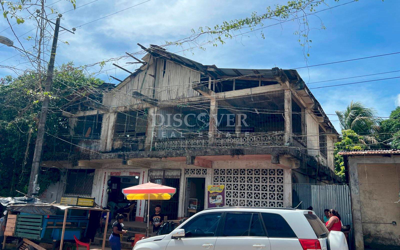  Two Story House for Sale in Bluefields 