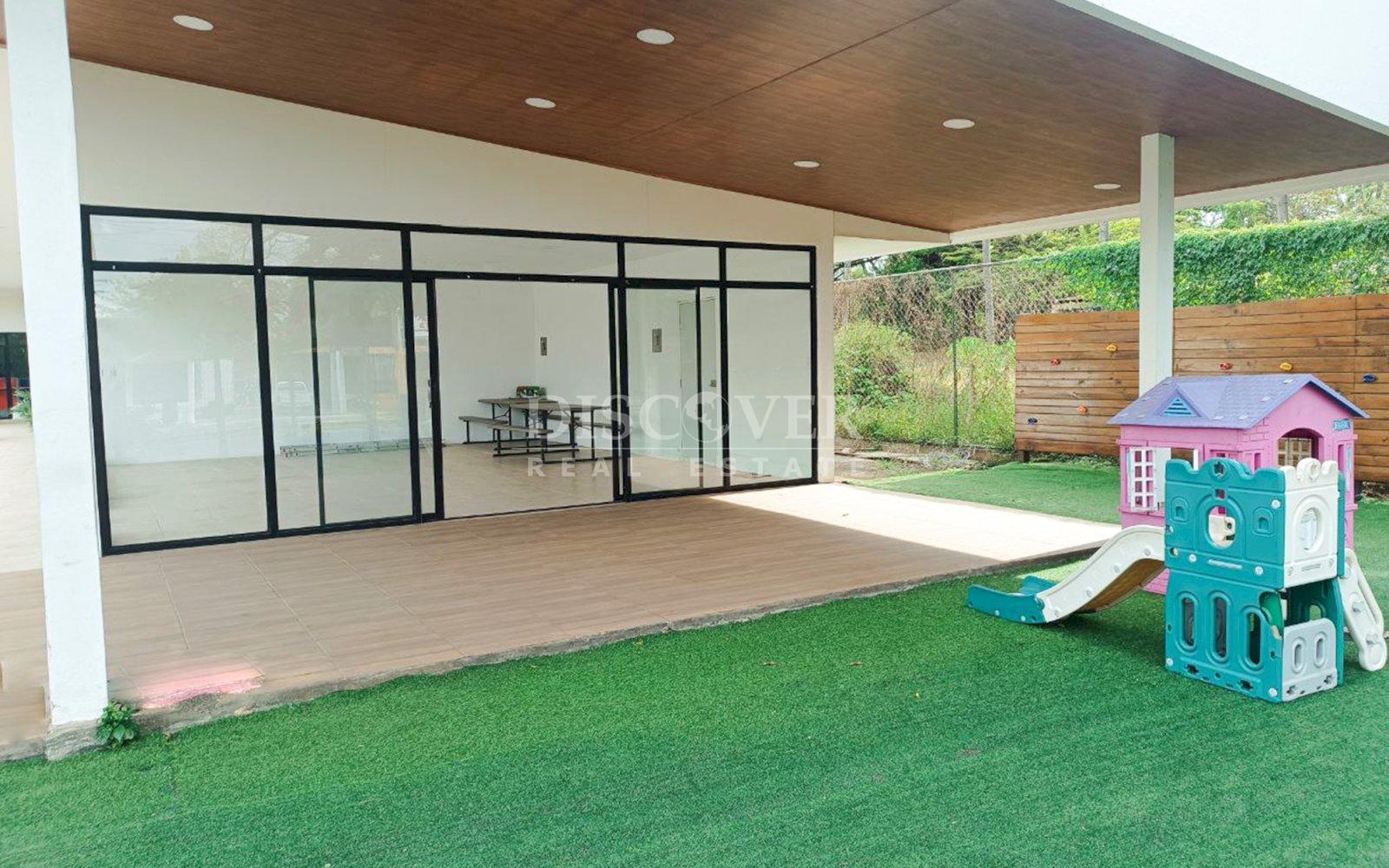  Commercial modules for rent in a plaza located in Carretera a Masaya