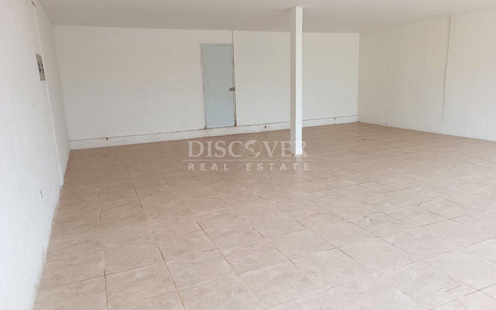  Commercial modules for rent in a plaza located in Carretera a Masaya