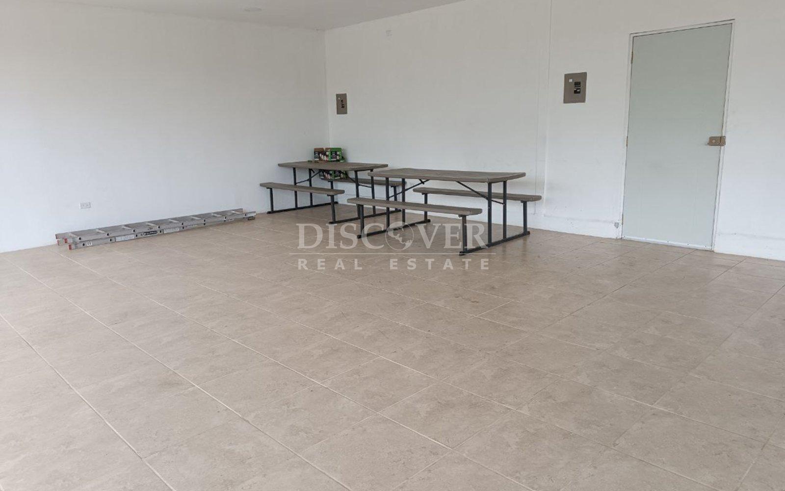  Commercial modules for rent in a plaza located in Carretera a Masaya