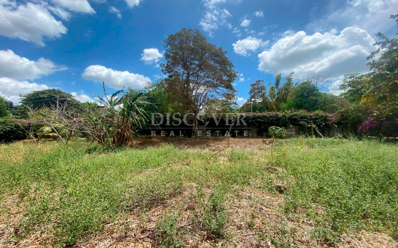  Spacious Land Ideal for Housing Project or Investment