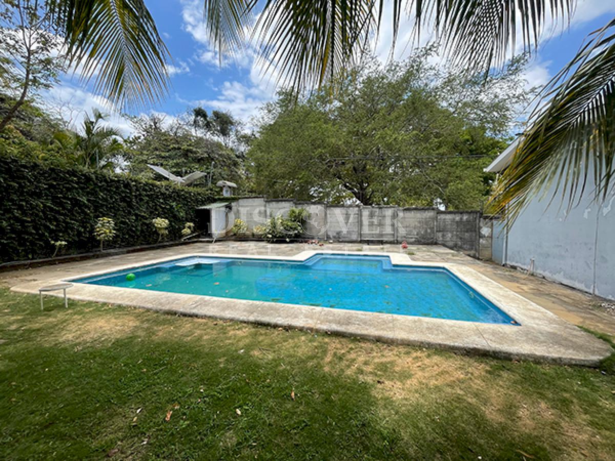  For sale/rent Apartment Condominium for sale/rent in Villa Fontana