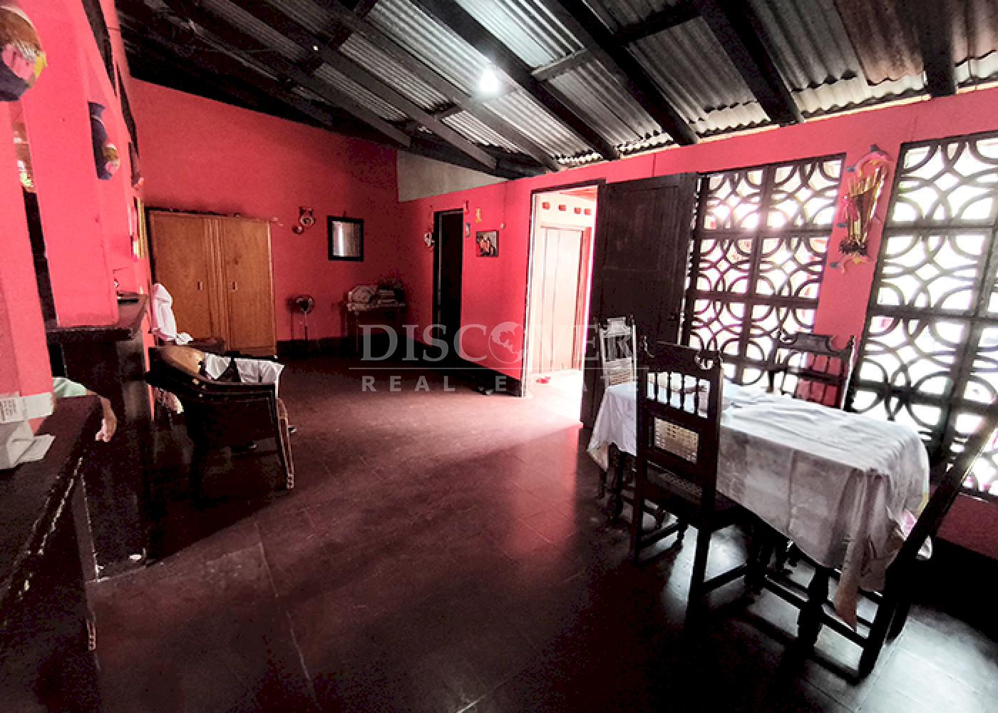  For sale house with Residential or Commercial Potential in Grenada