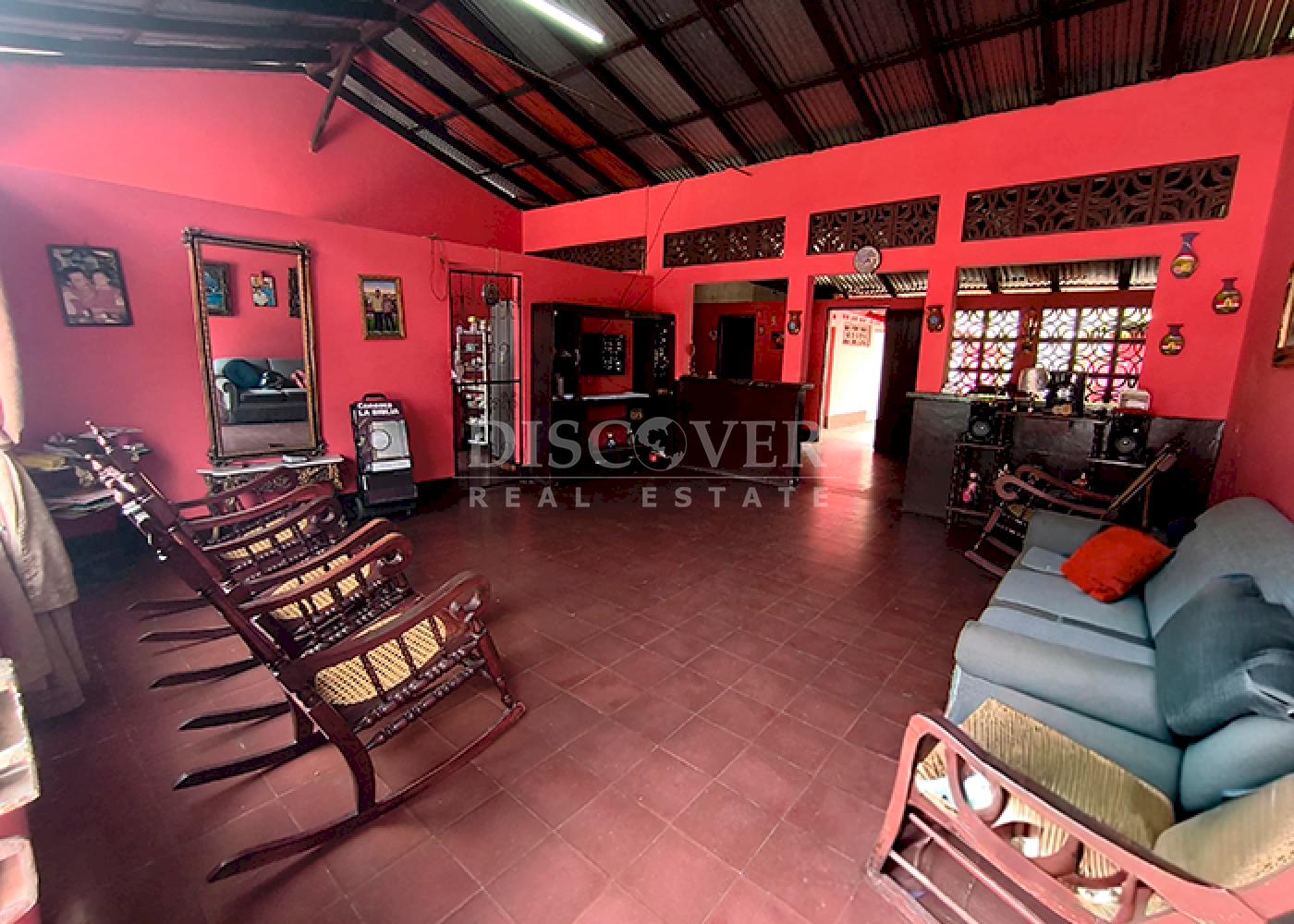  For sale house with Residential or Commercial Potential in Grenada