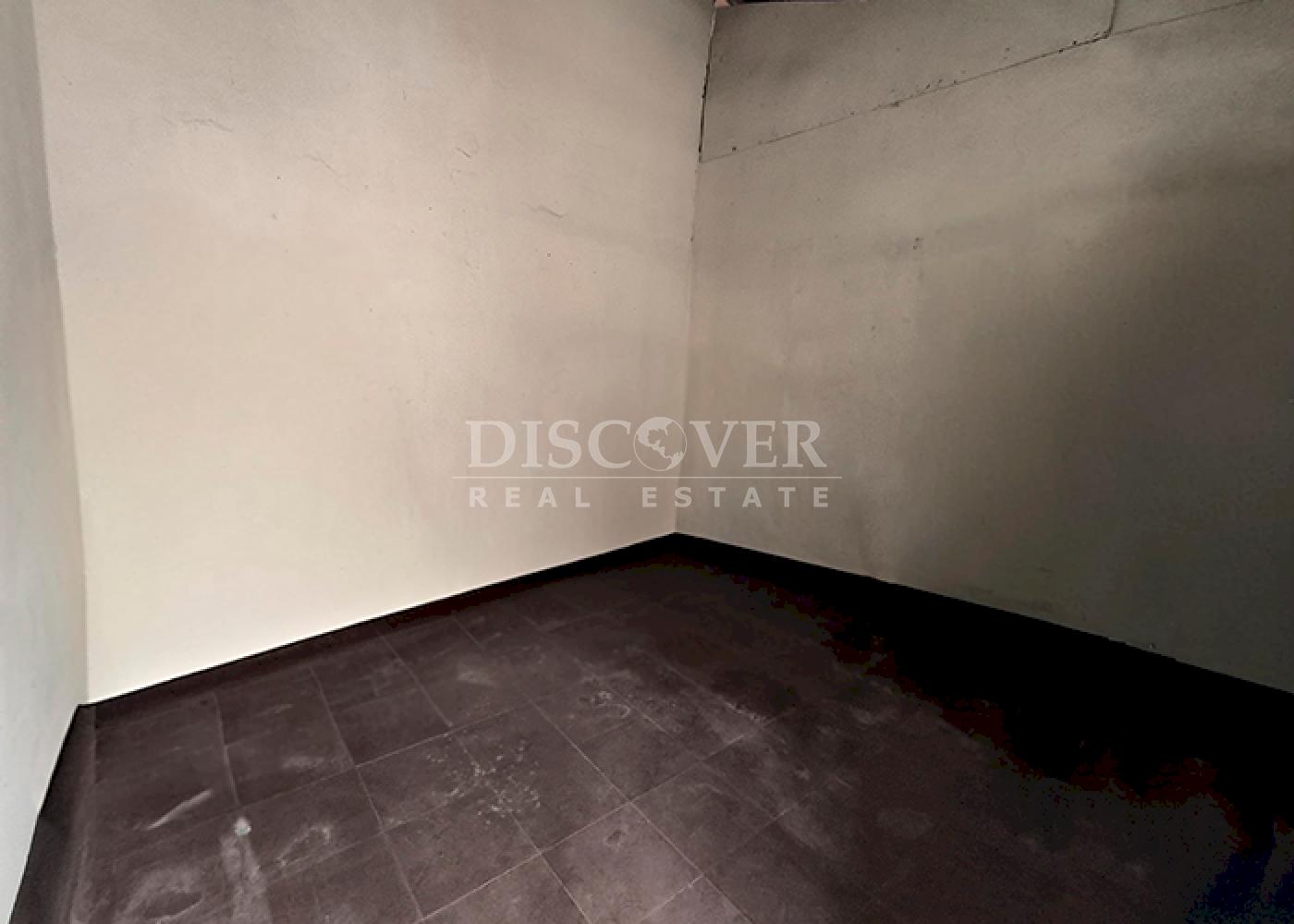  For sale house with Residential or Commercial Potential in Grenada