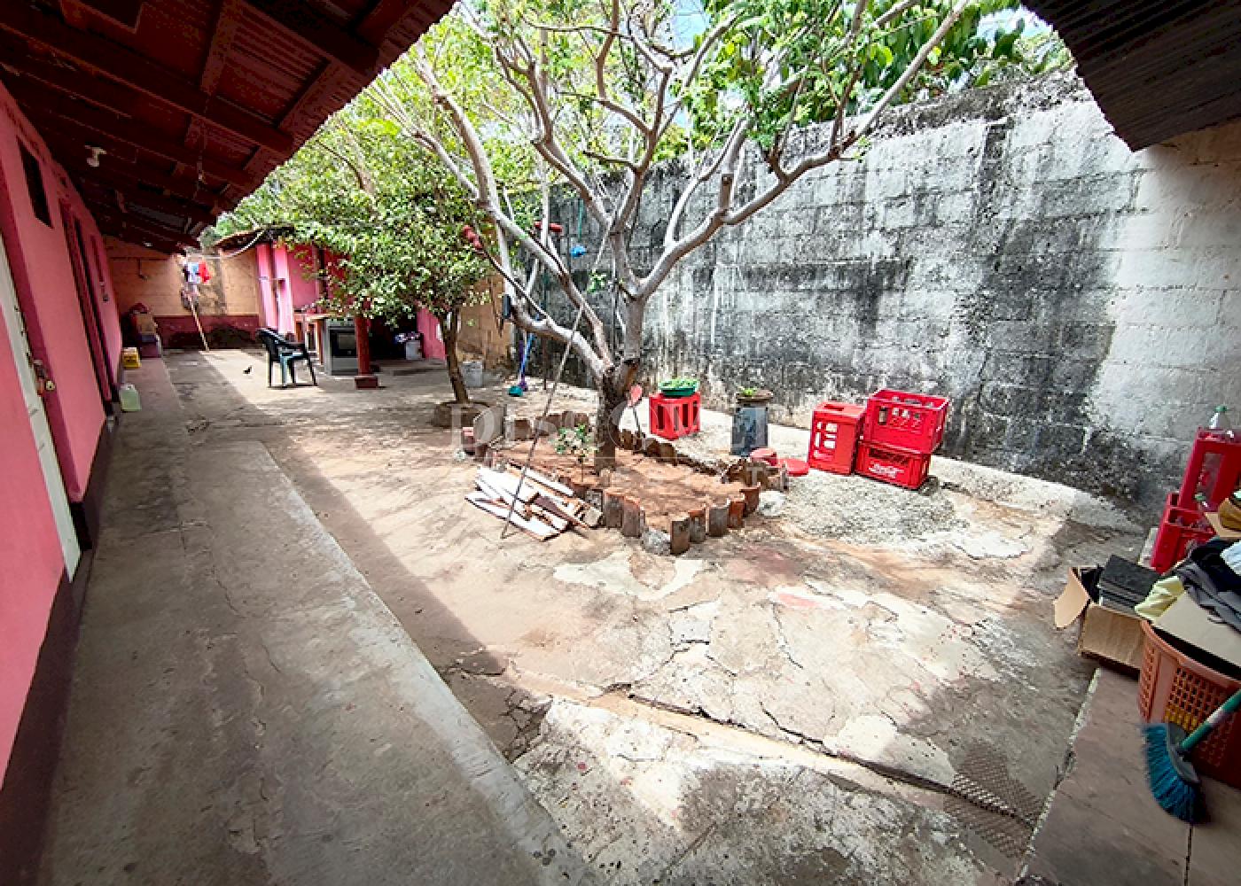  For sale house with Residential or Commercial Potential in Grenada