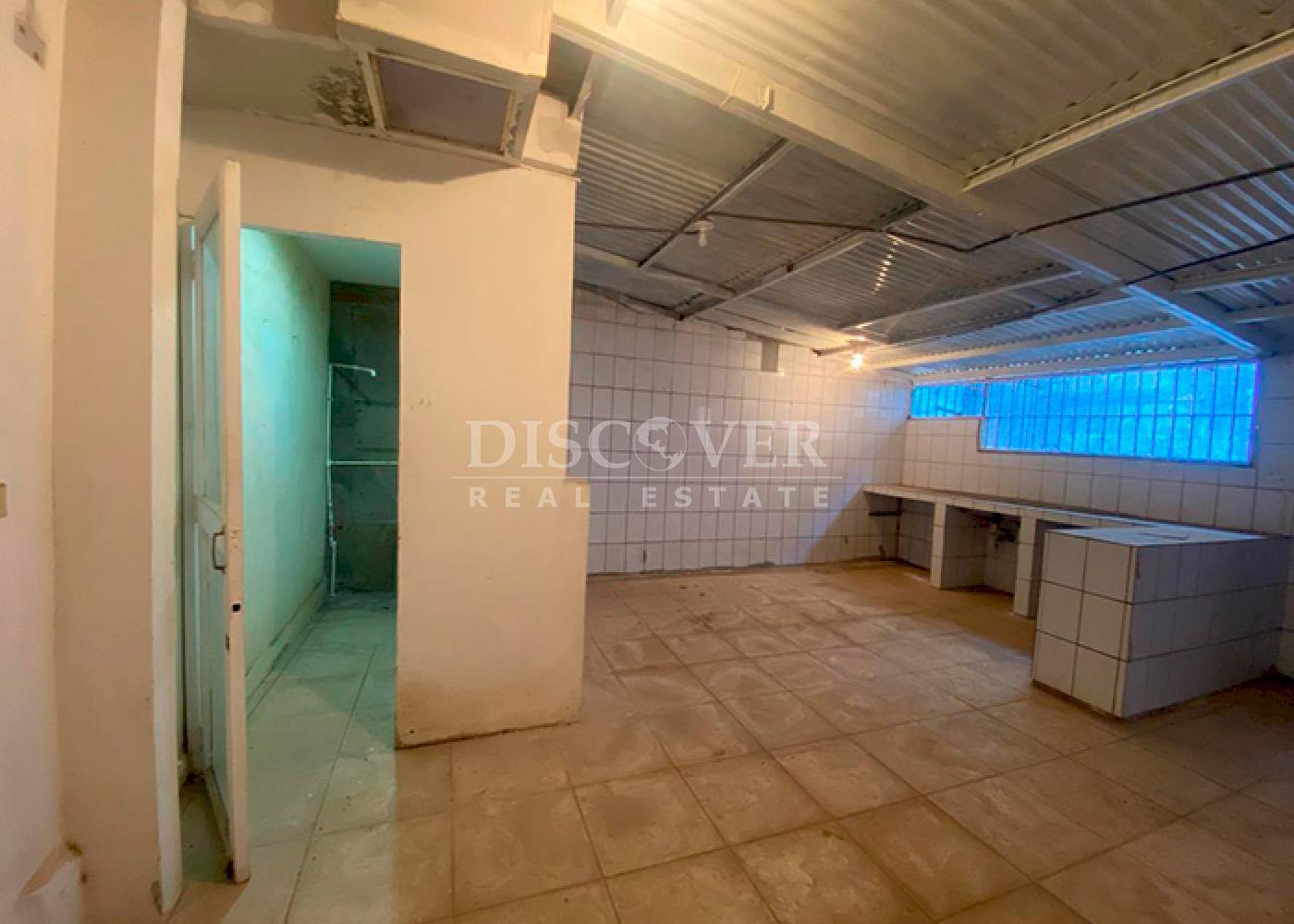  Module for rent located in front Carretera Sur