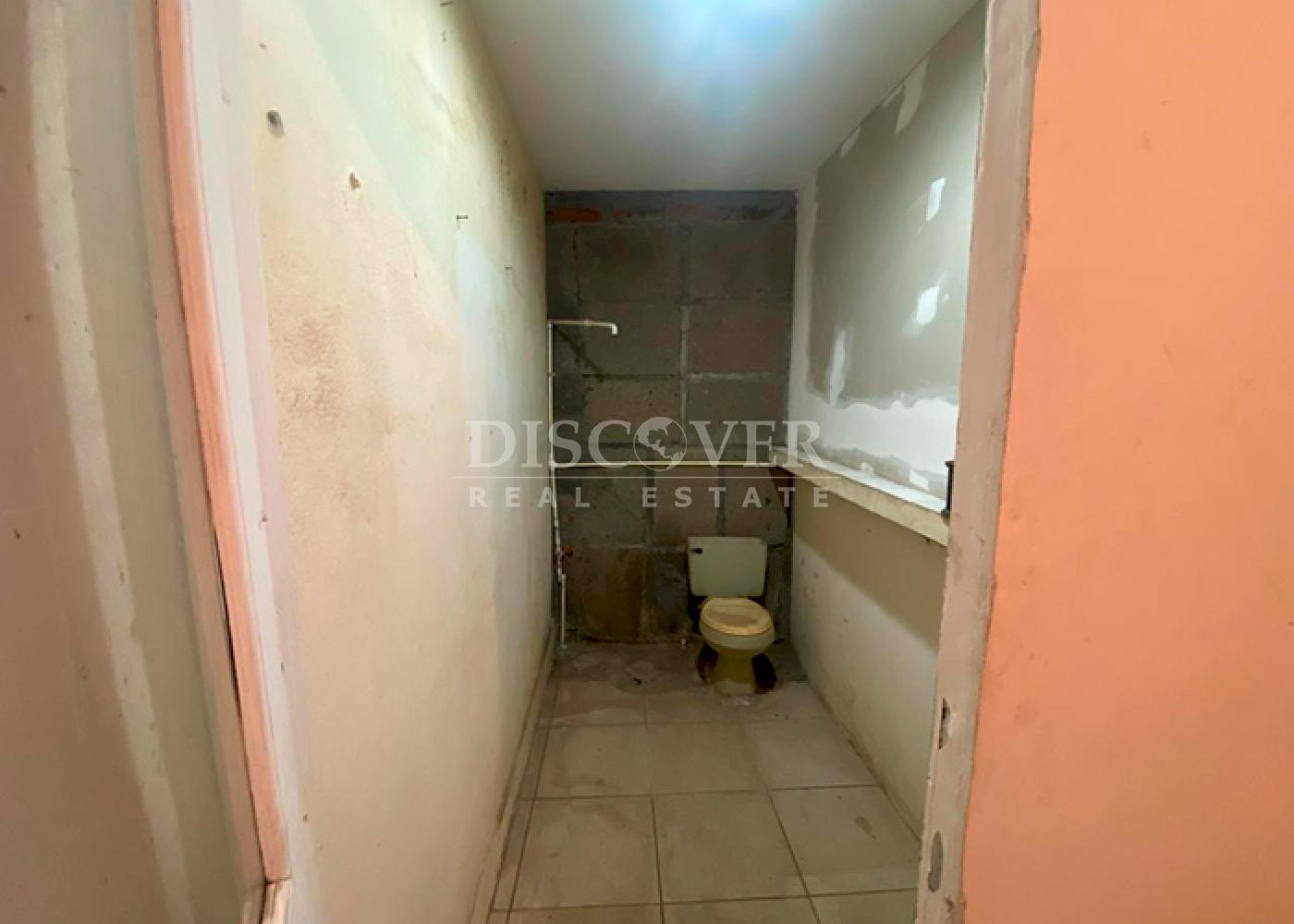  Module for rent located in front Carretera Sur