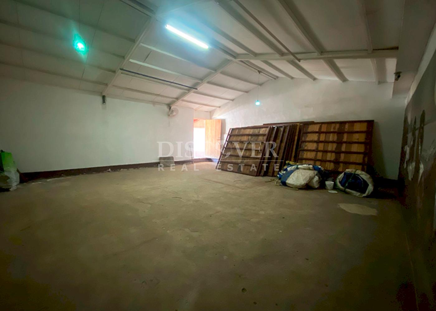  Module for rent located in front Carretera Sur