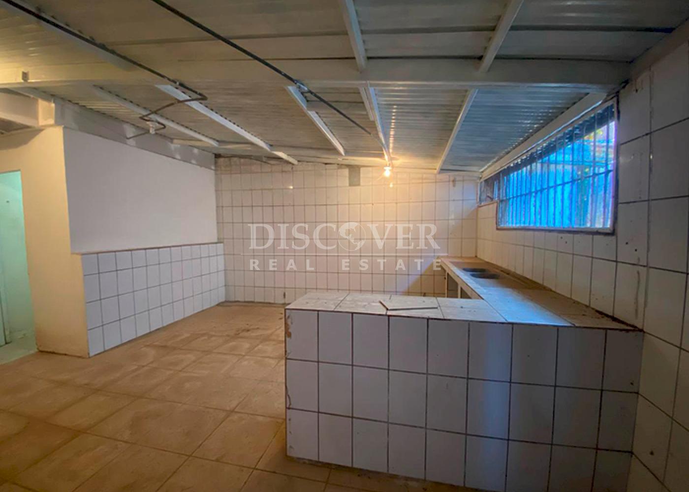  Module for rent located in front Carretera Sur