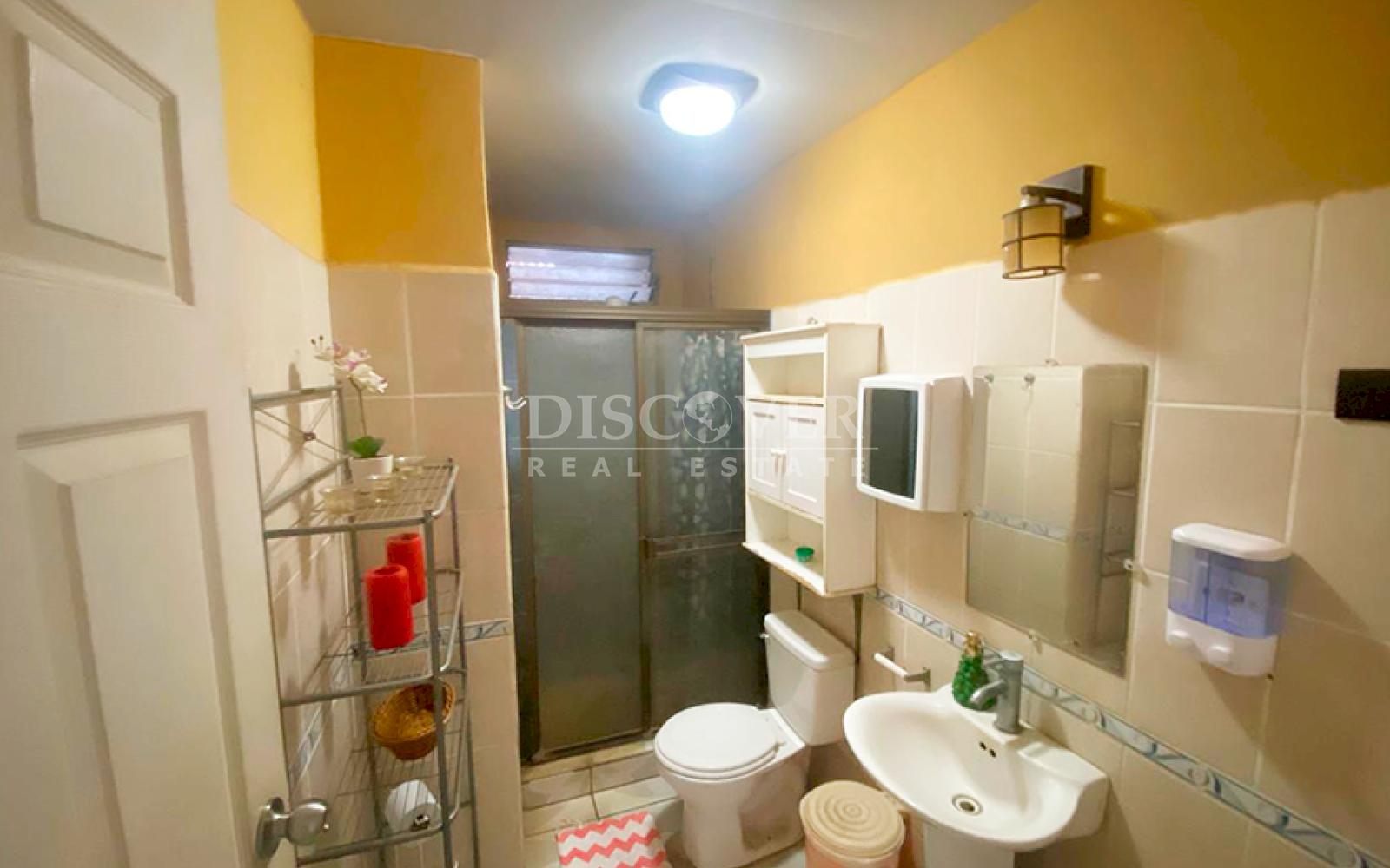  Spacious house for sale in Carretera Sur