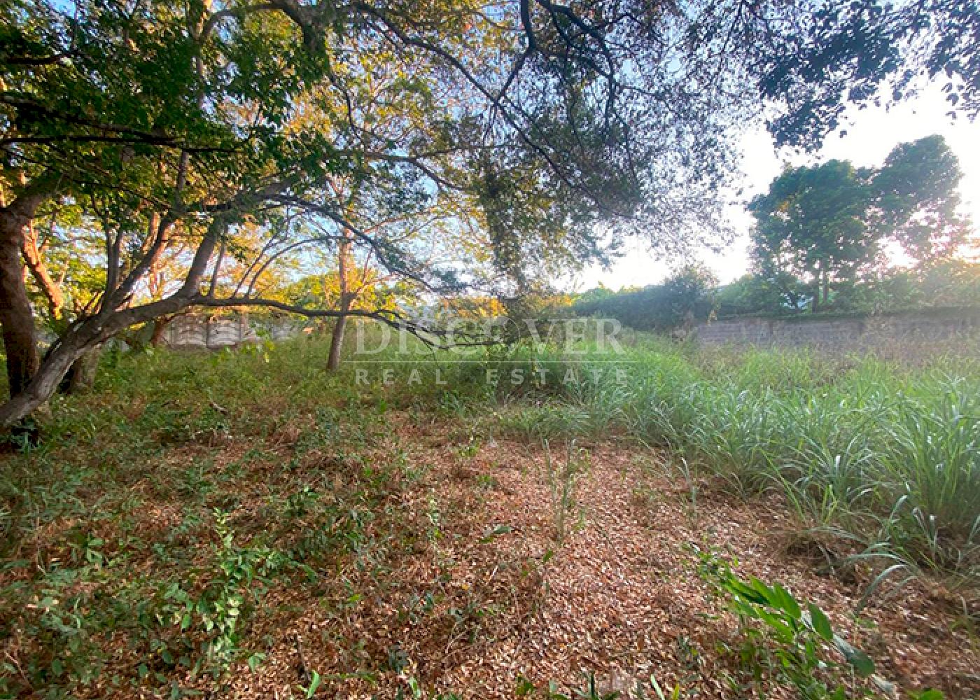  Land for Sale in Exclusive Gated Community – Las Colinas