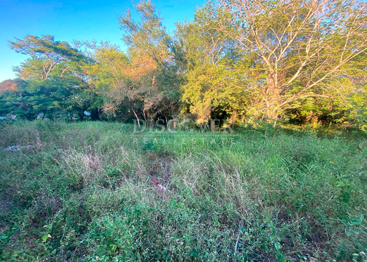  Land for Sale in Exclusive Gated Community – Las Colinas