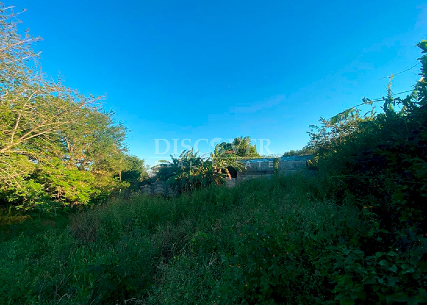  Land for Sale in Exclusive Gated Community – Las Colinas