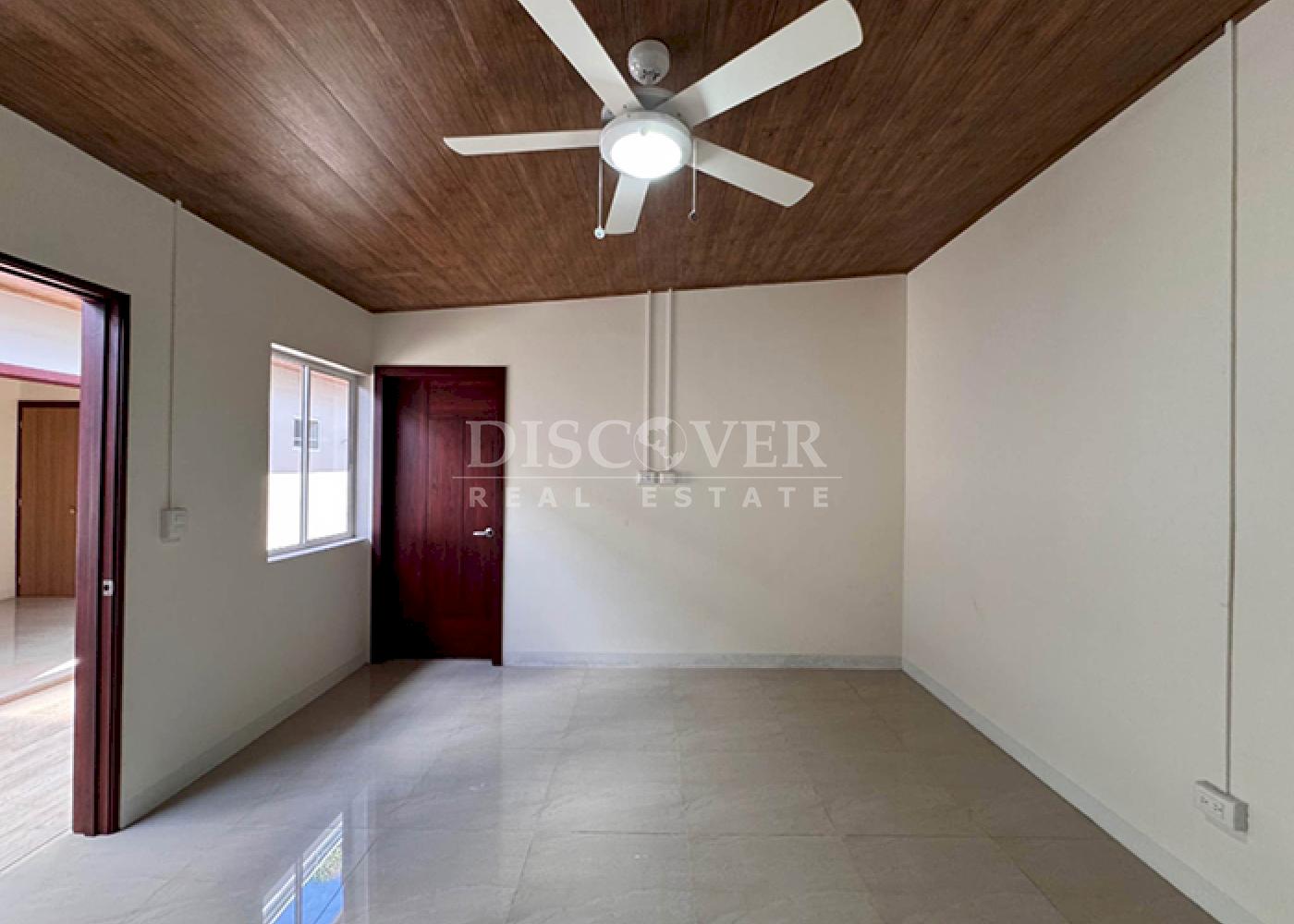 House for sale/rent in front of the track - Esteli 