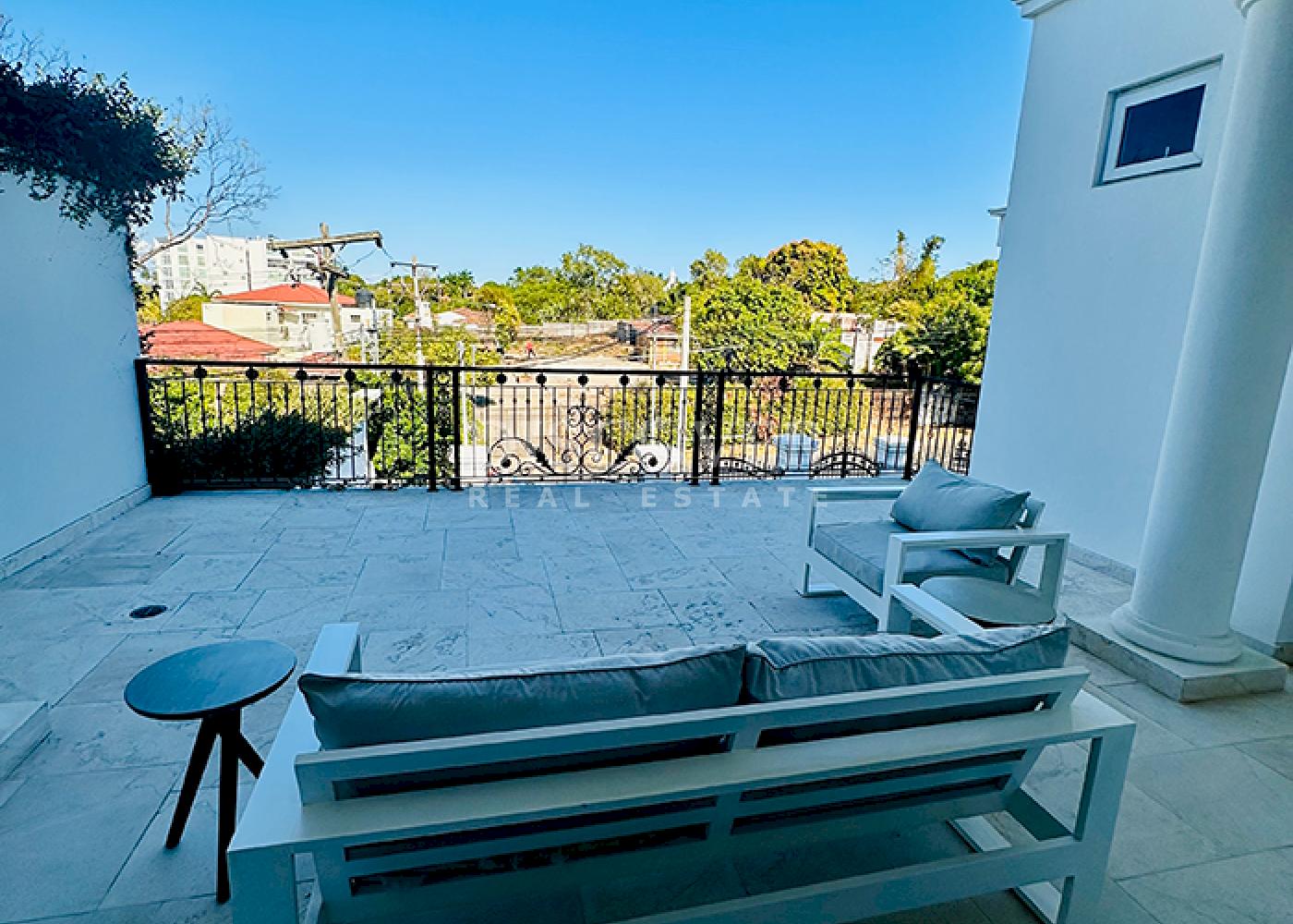  House for rent in the exclusive area of Santo Domingo 