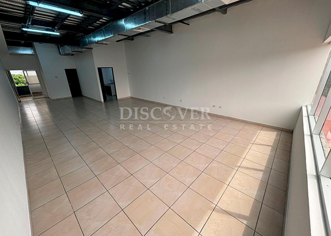  Module for rent in building located in Altamira 