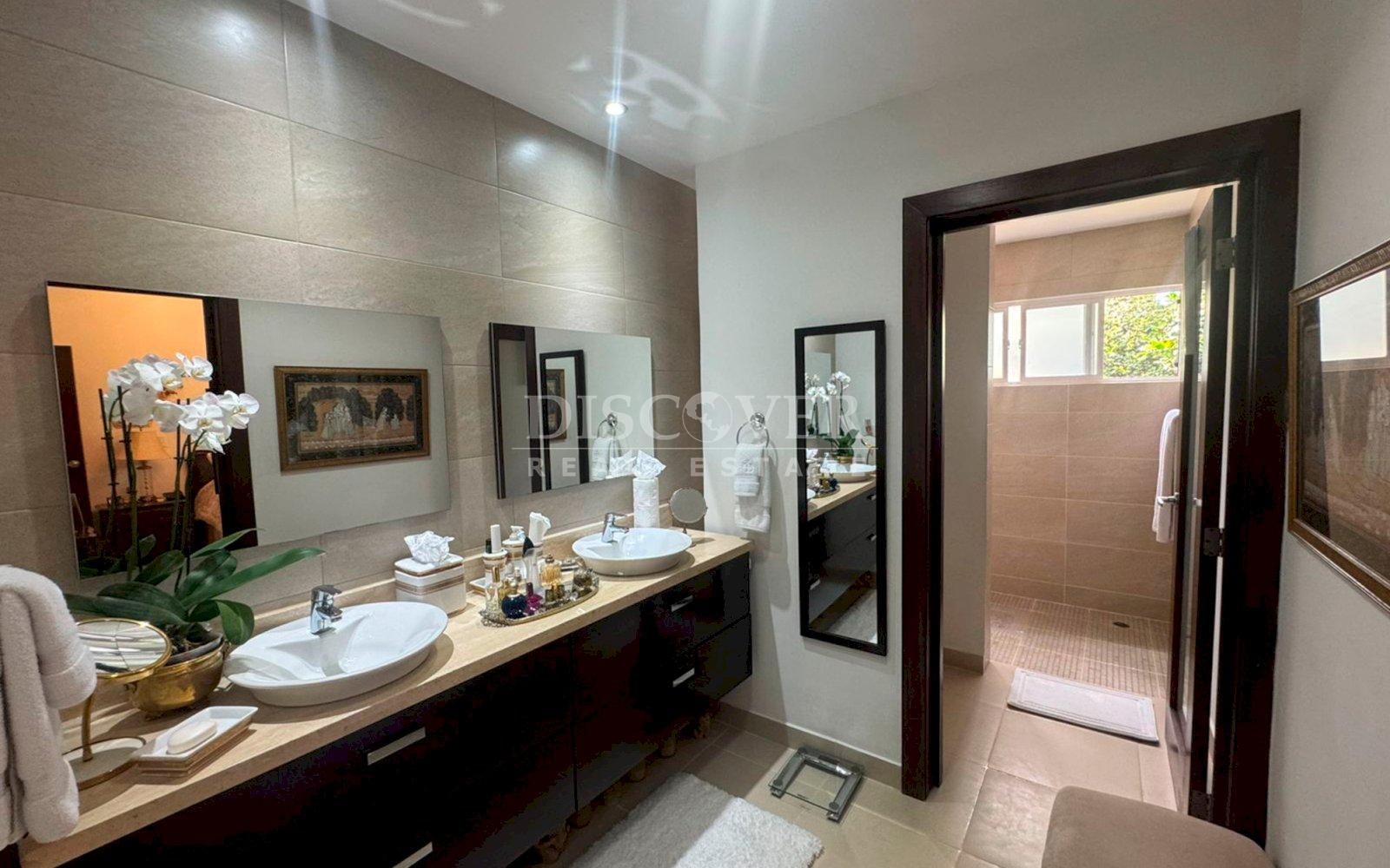  Elegant house with pool in Santo Domingo