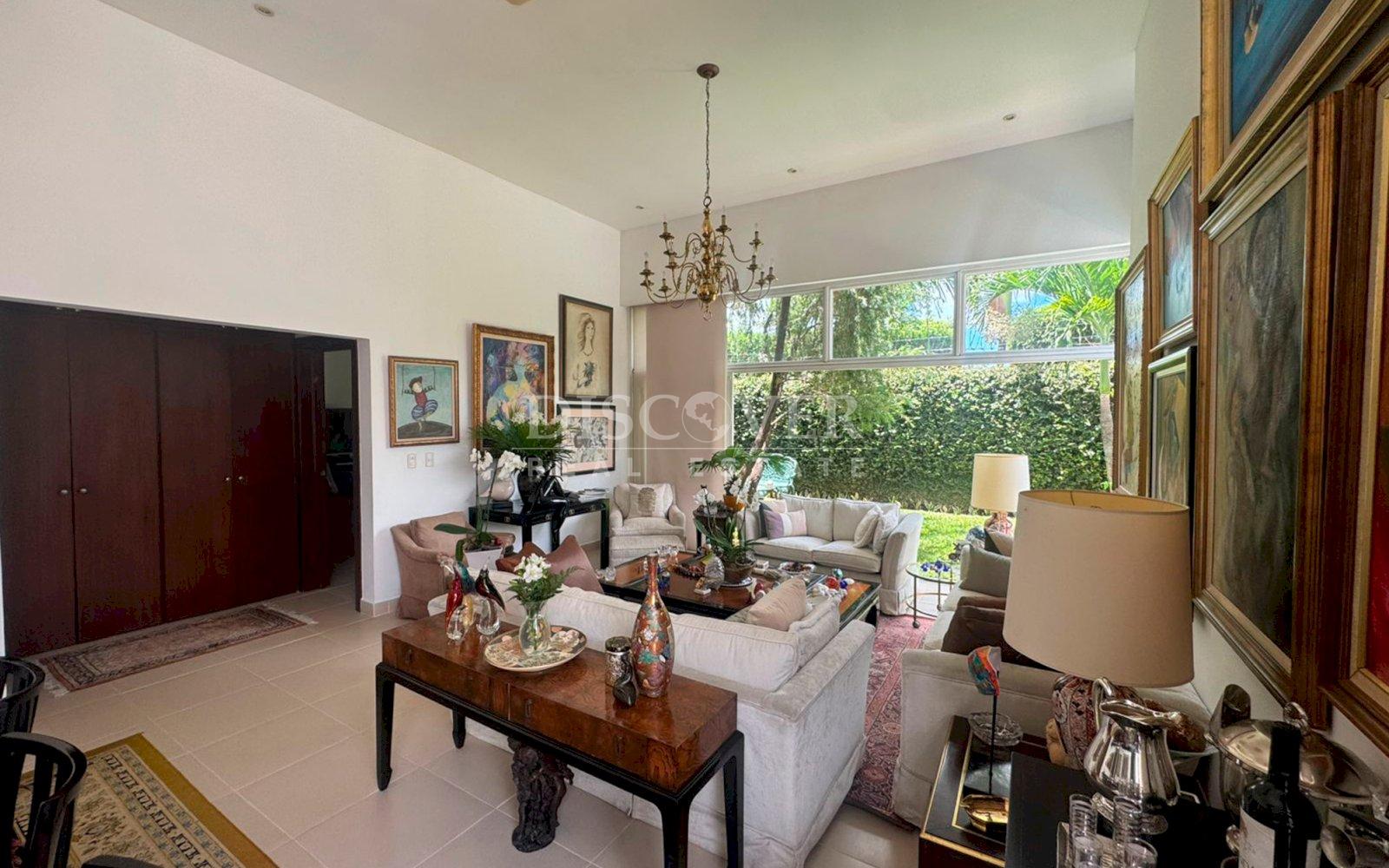  Elegant house with pool in Santo Domingo