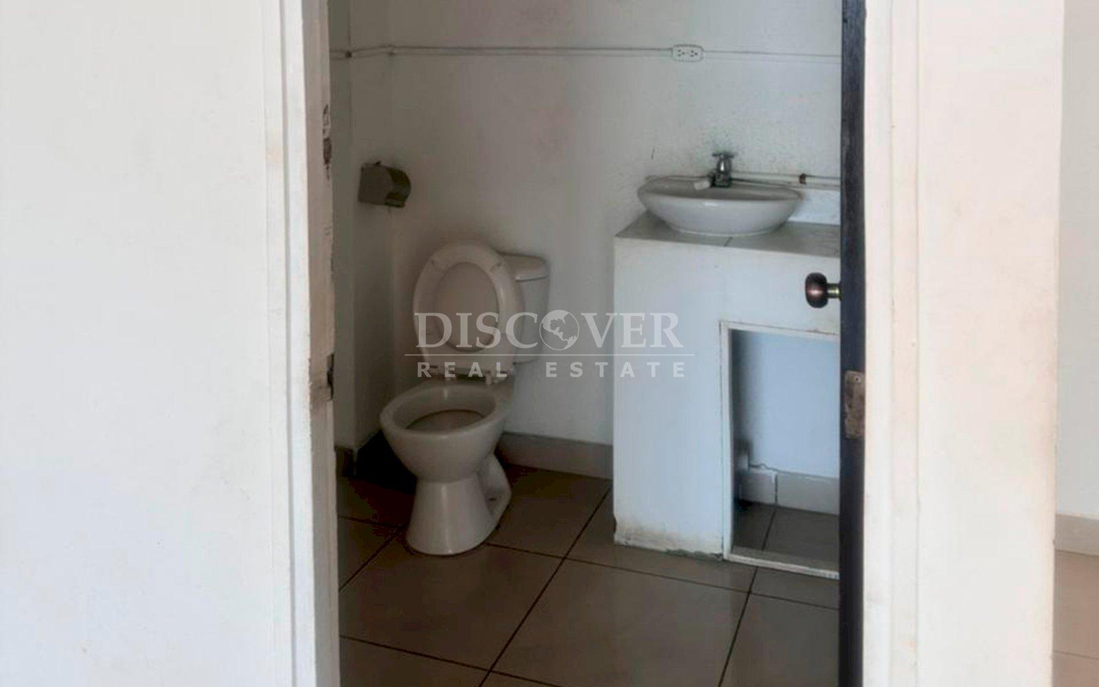  Module for Rent - Excellent Location in Commercial Plaza in Linda Vista