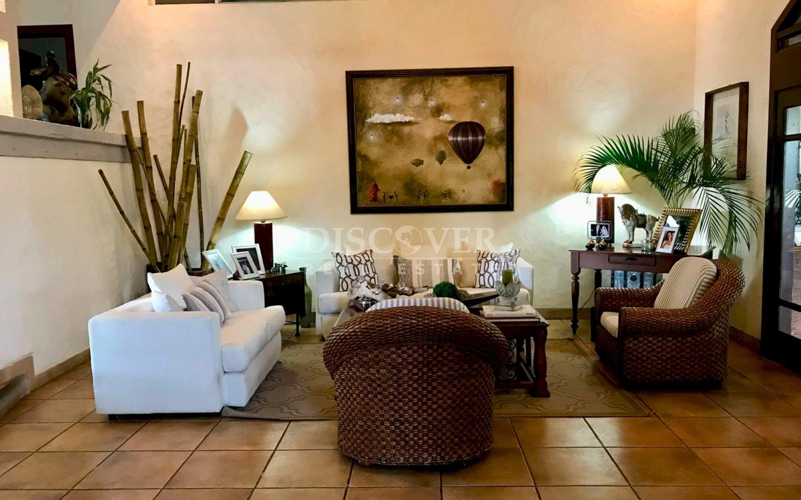  Spacious house for sale in Santo Domingo