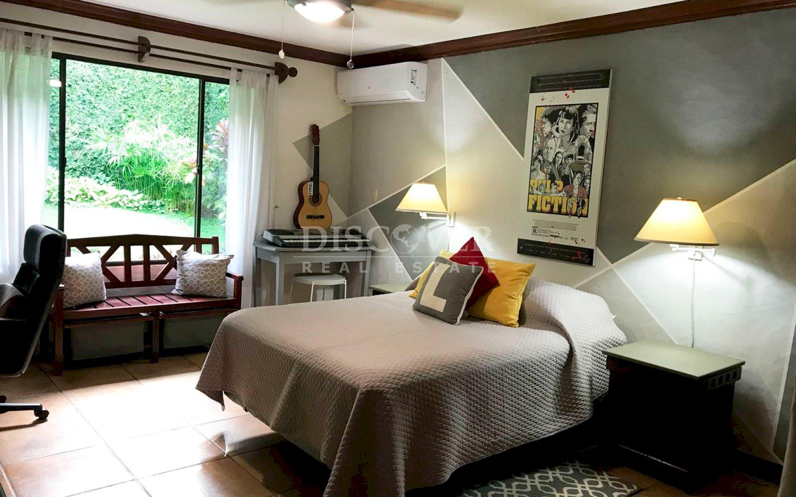  Spacious house for sale in Santo Domingo