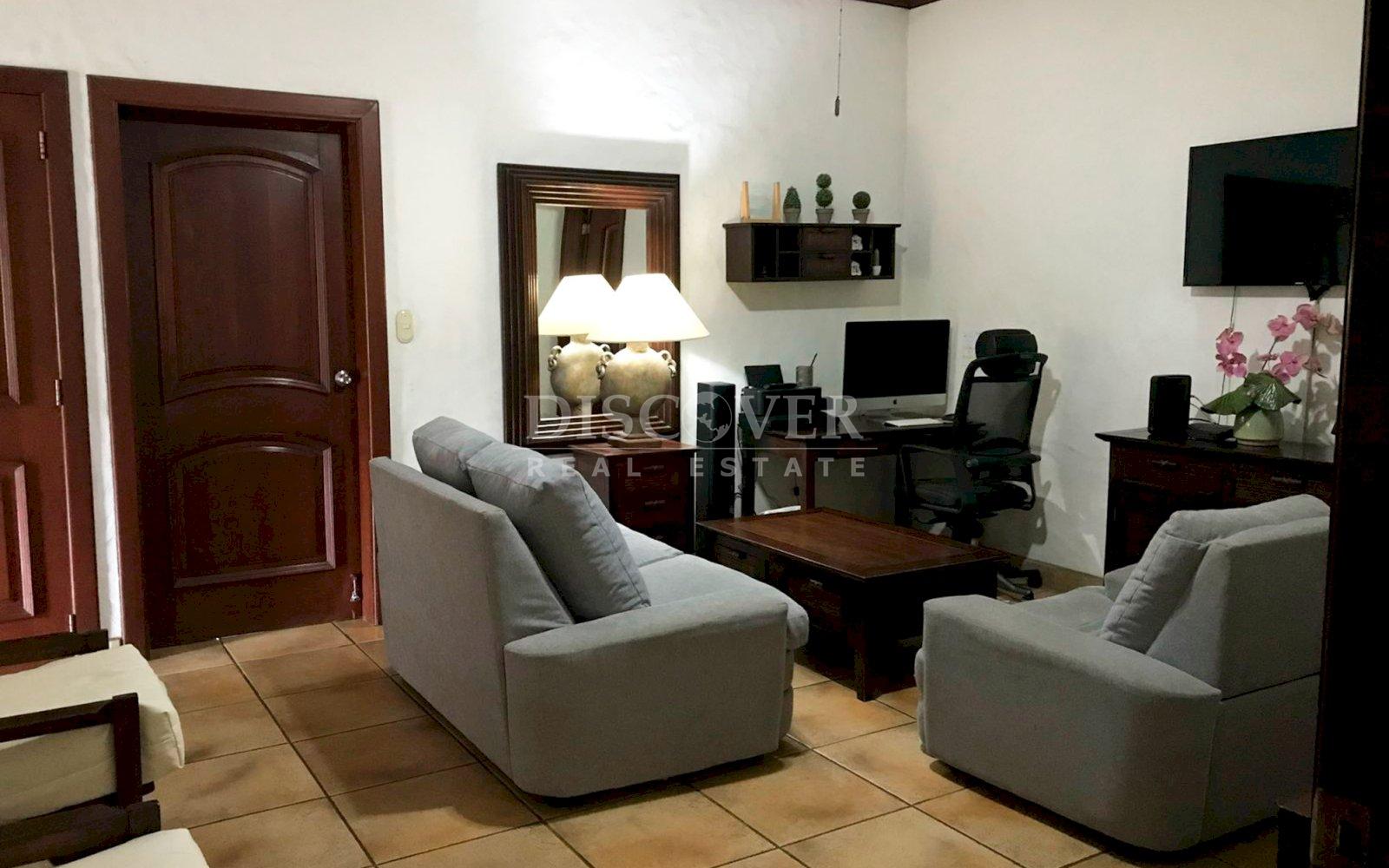 Spacious house for sale in Santo Domingo