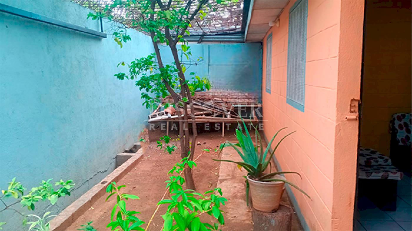  House with potential location for rent in Carretera Norte