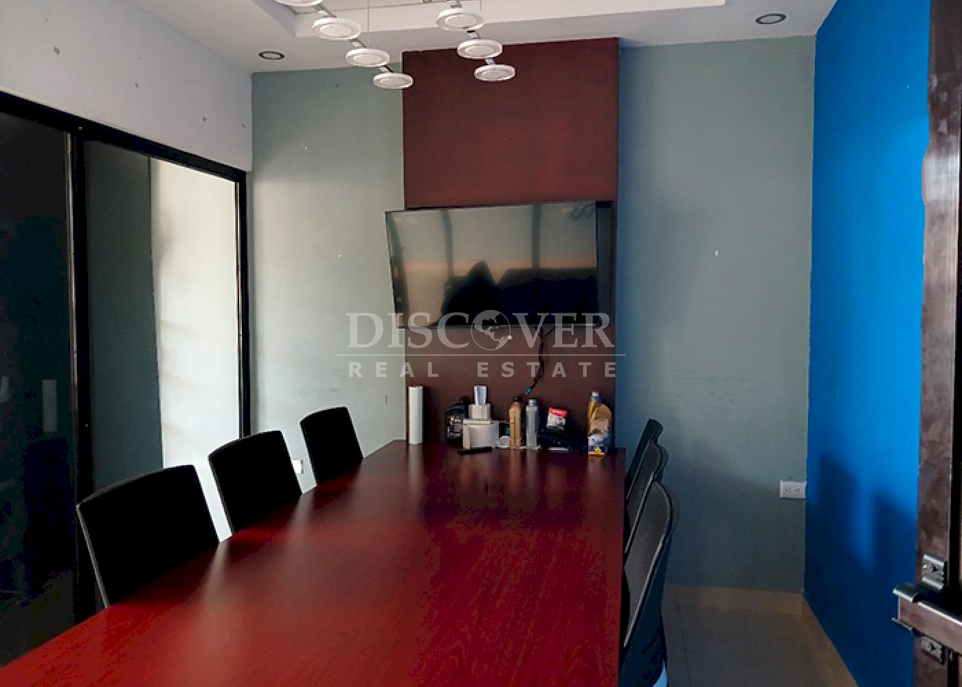  Two-story building for sale near Montoya