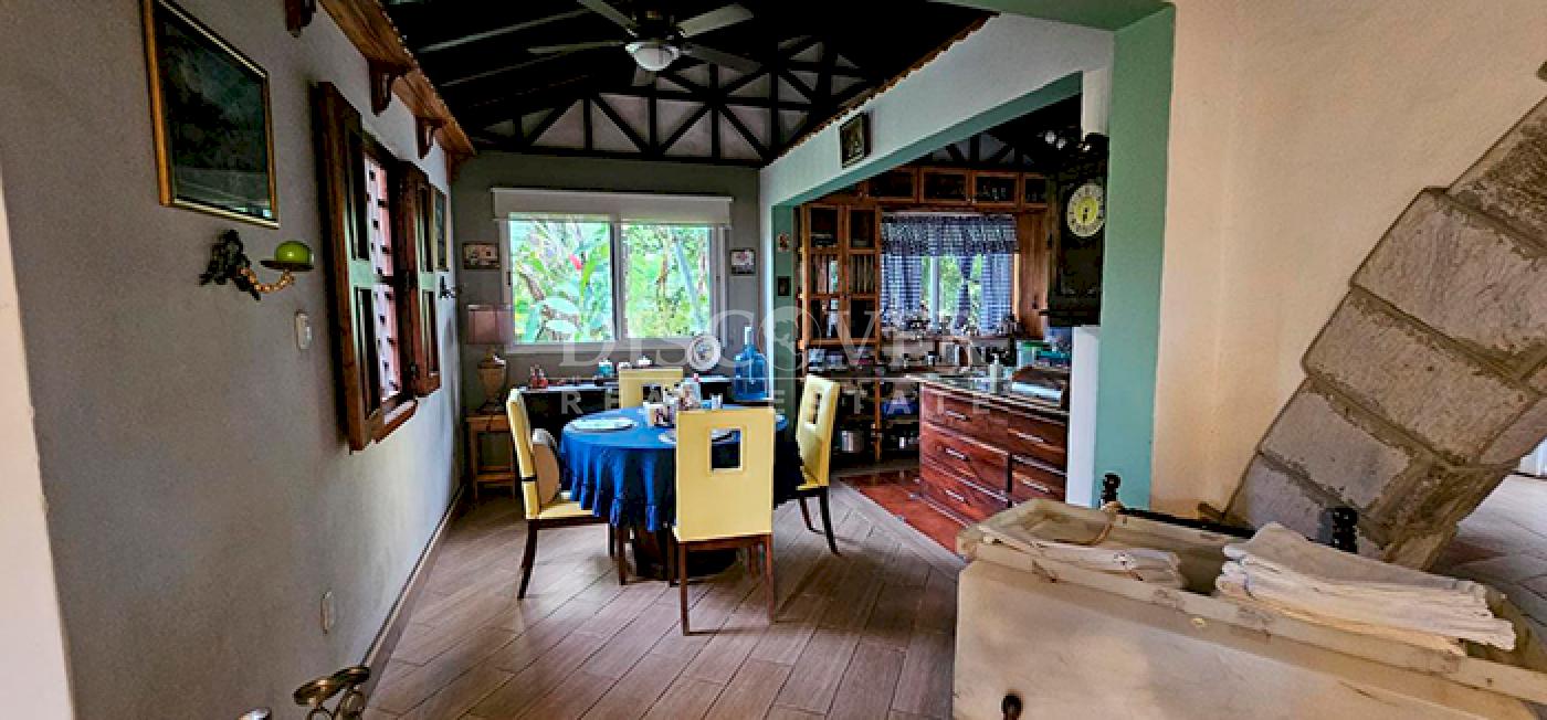  House with large lot for sale in Carretera Sur