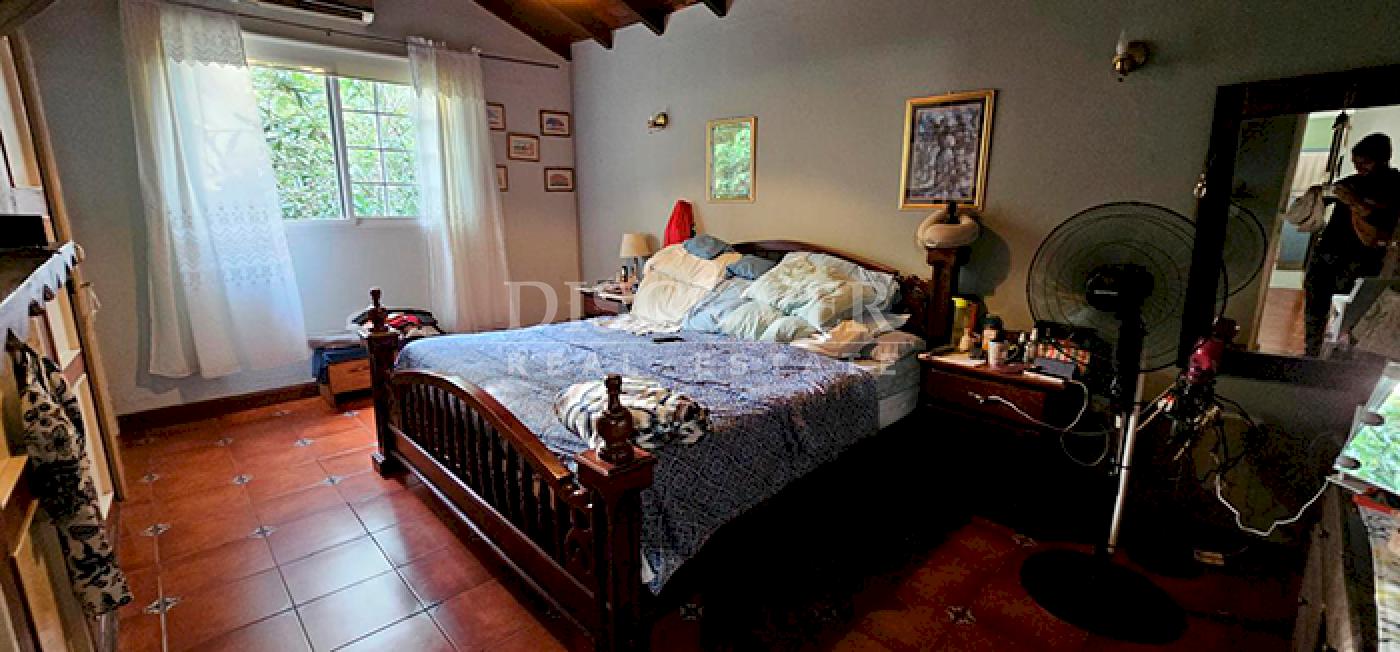  House with large lot for sale in Carretera Sur