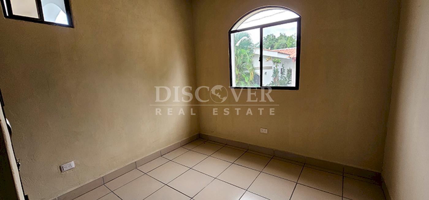  House for sale in a safe area with pleasant climate in Carretera Sur.